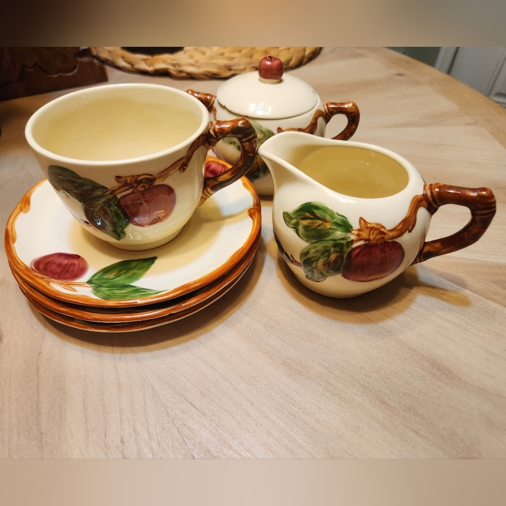 Vtg Set Of 6 Franciscan Apple Sugar Bowl Creamer Teacup Plates